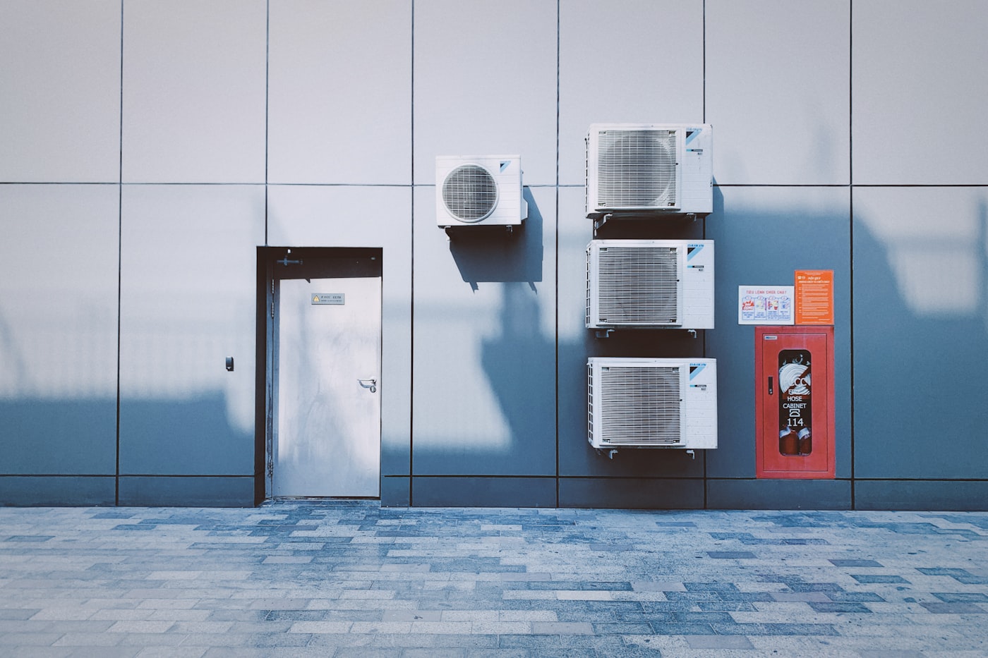 AC installation service